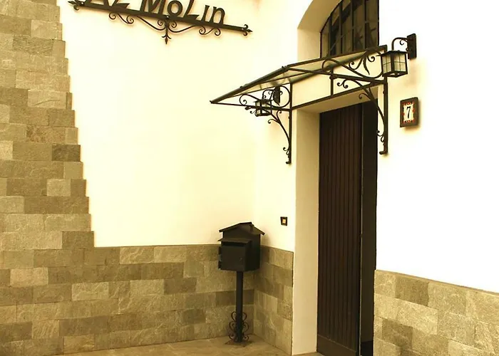 فندق مبيت وإفطار Al Molin